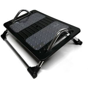 Base suporte para apoio dos pés antiderrapante preta com base em metal